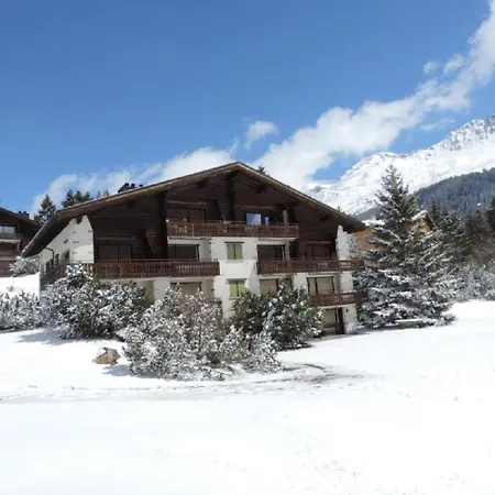 By Lift With A Terrace * Valbella